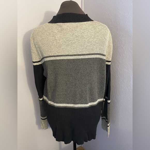 Faded Glory High Neck Sweater - Picture 3 of 4